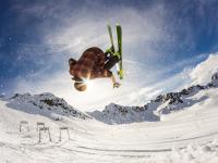 FB体育在线-从马赛到马德里，维尼修斯如何用粉碎式足球接管欧冠之夜