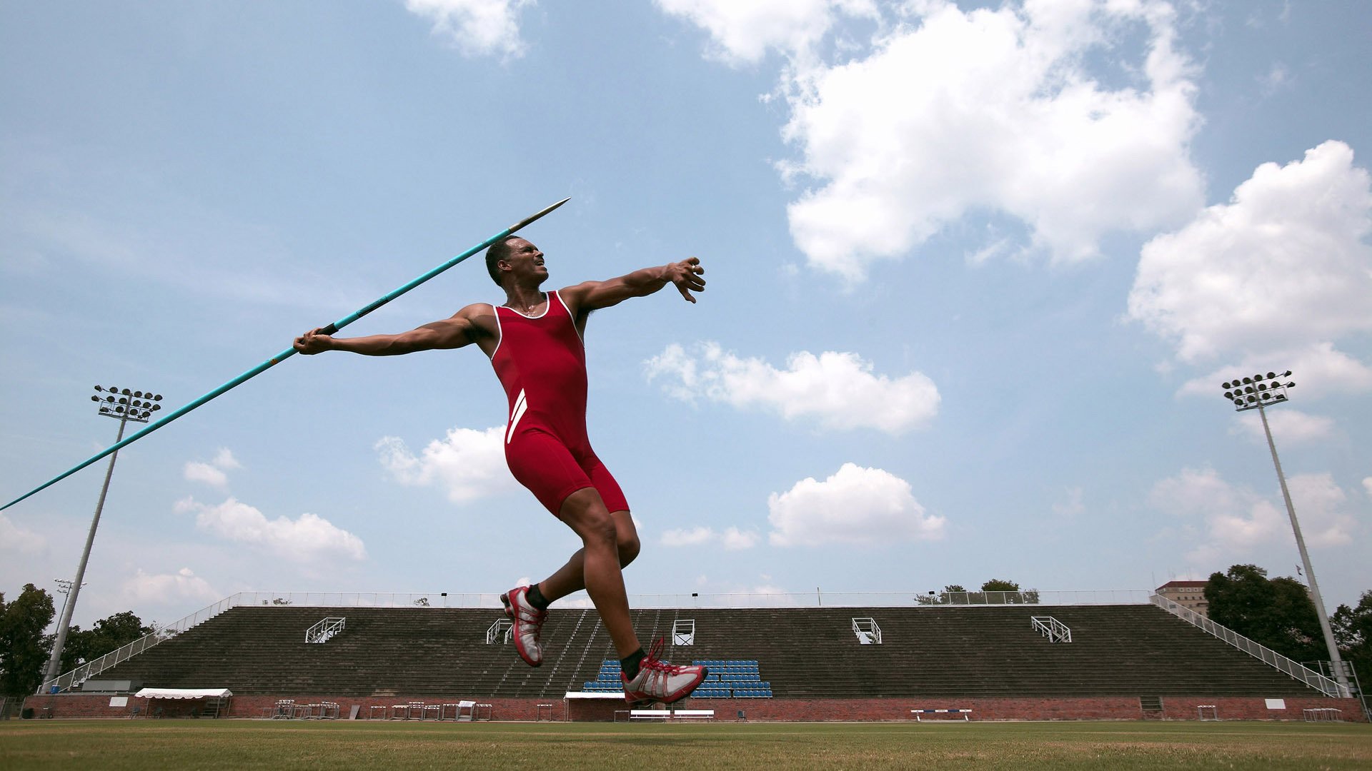 广厦血拼步行者，米切尔末节接管比赛